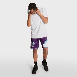 Mens Mitchell & Ness NBA Swingman Shorts Utah Jazz 1996 Medium Hardwood Classic